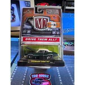 M2 Machines 1/64 Detroit Muscle 1970 Oldsmobile cutlass 442